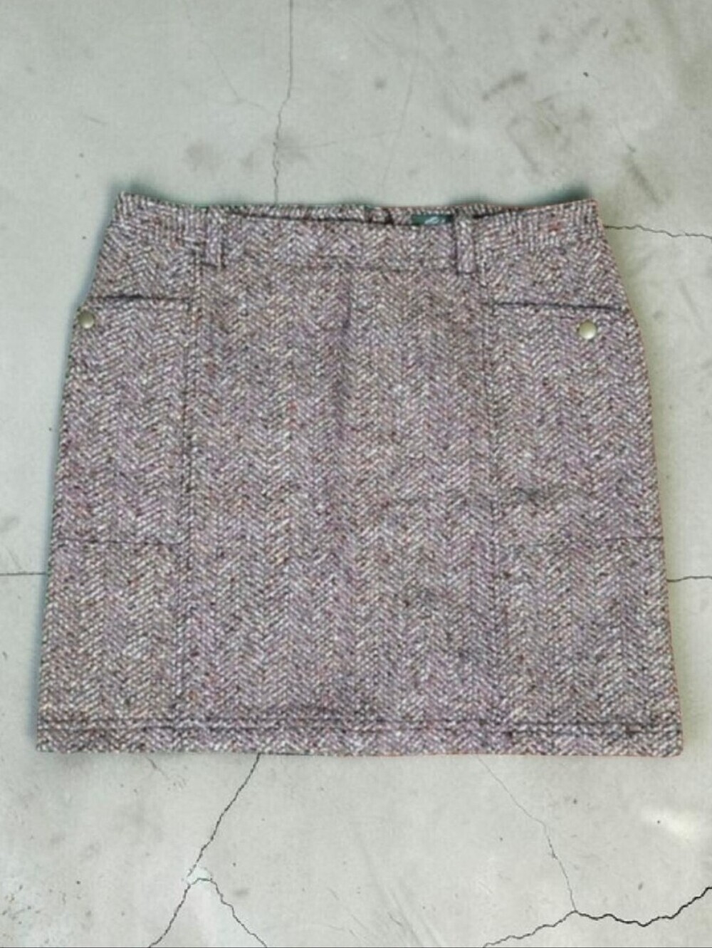 EDDIE BAUER | 48% WOOL BLEND CHEVRON WOVEN MINI SKIRT w\ BUTTONED SIDE POCKETS